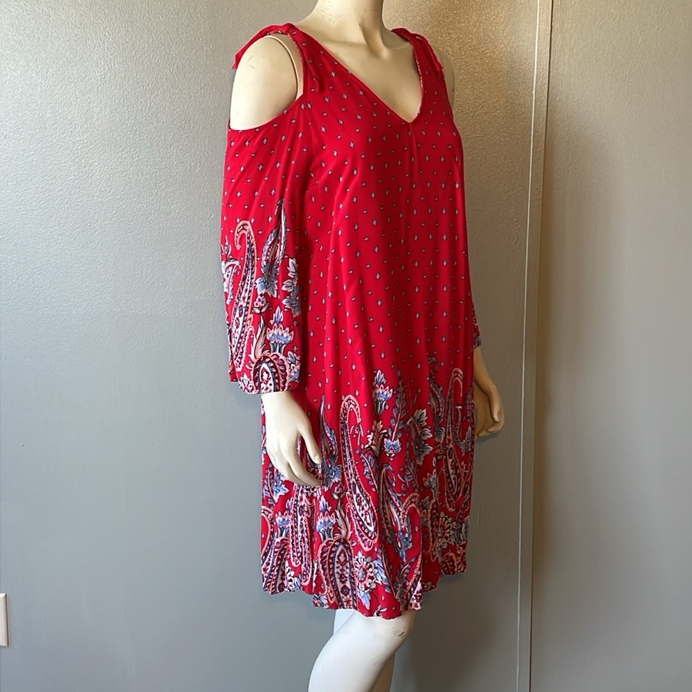 East 1946, Casual, Red Paisley, cold shoulder 3/4 Sleeve Dress.  Size L